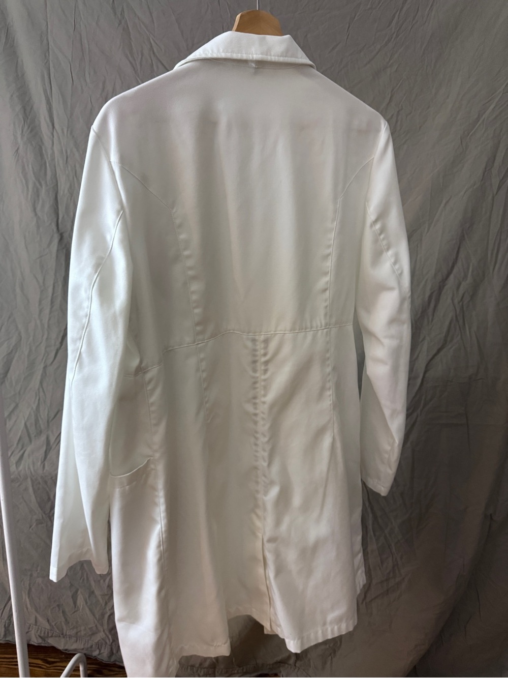 Medelita Vandi long white lab coat - Picture 3 of 3